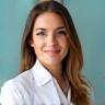 Photo du Dr. Claire Dubois, Dermatologue.
